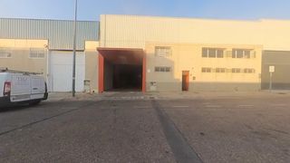 Capannone industriale in Monòver
