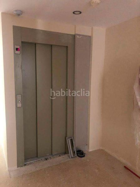 Foto 16dc514c-863d-4a29-86c5-d5cdc5046a6d. Edificio in La Marina Elche / Elx