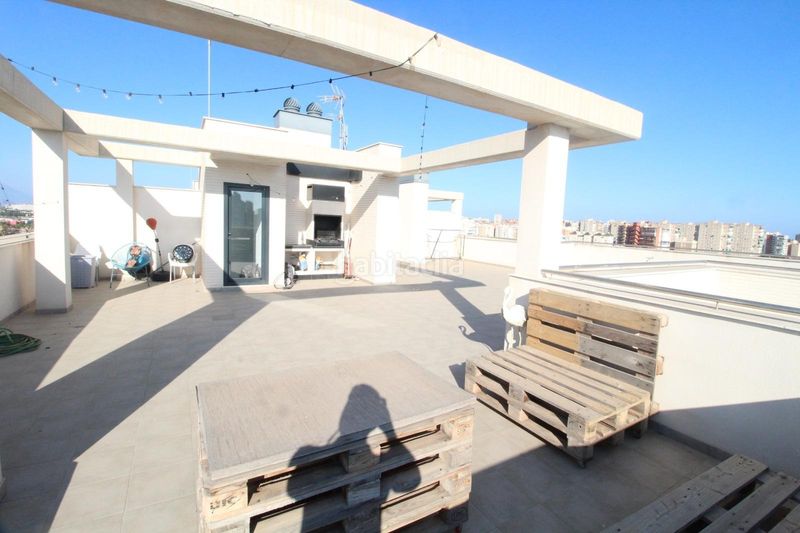 Foto b3b285ec-0efc-4d4f-8bb3-85335853a0ce. Àtic amb calefacció aparcament piscina a Albufereta Alicante