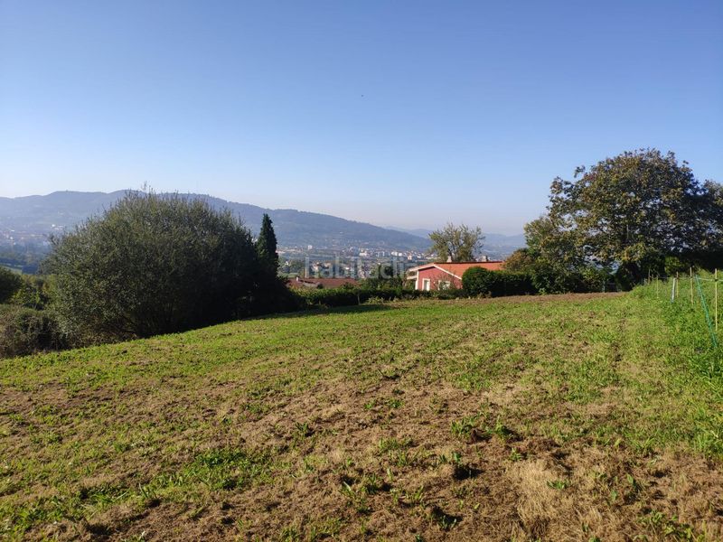 Foto a264453e-8414-4b00-ac88-879d4f418613. Terreny residencial a Viella-Granda-Meres Siero