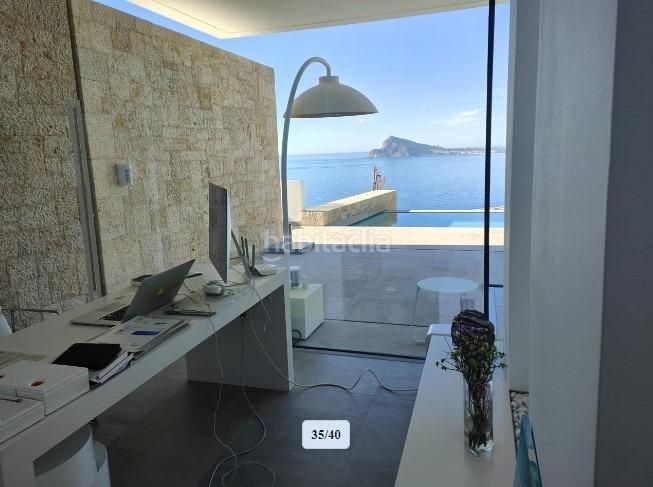 Foto e4fe4ebe-a6b3-40ef-8a1c-e9b67e72ffd3. Xalet amb aparcament piscina a Maryvilla Calp