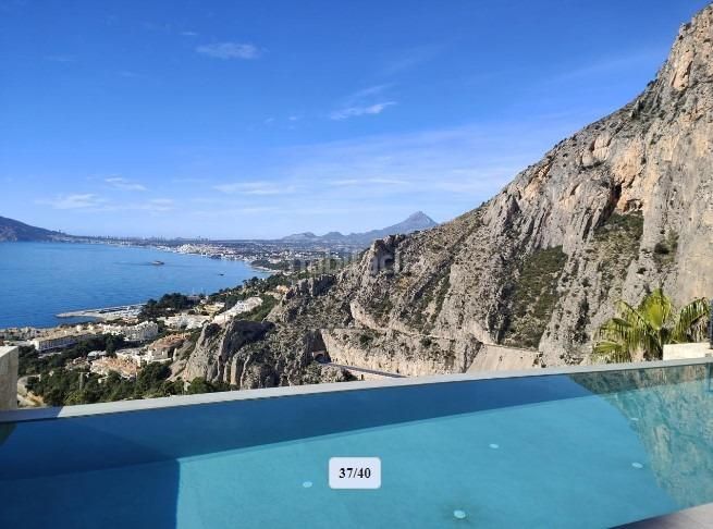 Foto ff039667-d6c6-495c-a435-6f04c9392691. Xalet amb aparcament piscina a Maryvilla Calp