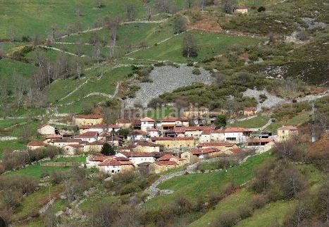 Foto 415aa09c-c0c3-4486-b29e-fd8b88a030ae. Casa amb calefacció a Somiedo