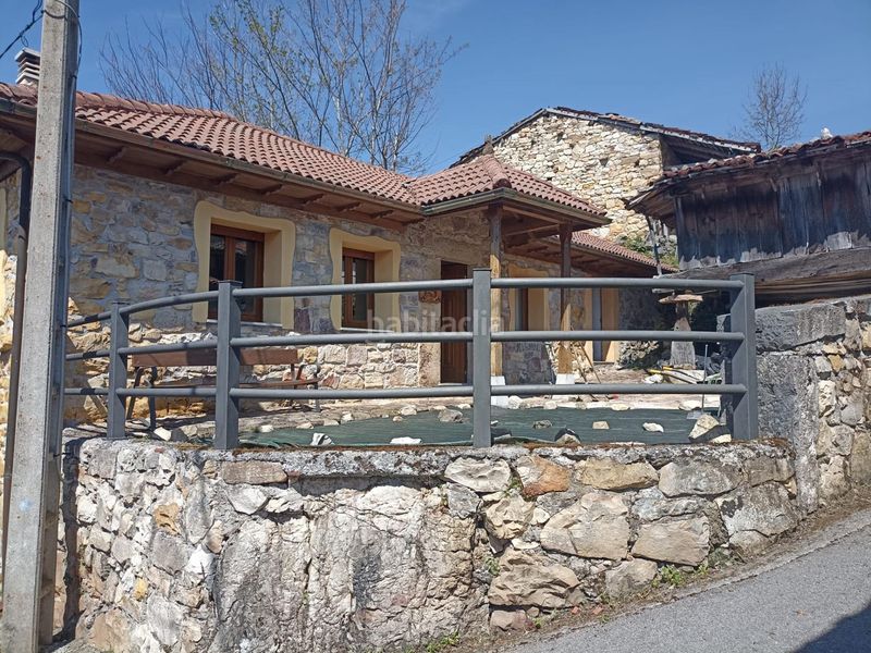Foto 7de1a1a2-dc2e-4bb2-8b90-e0fcb17e5883. Casa amb calefacció a Somiedo