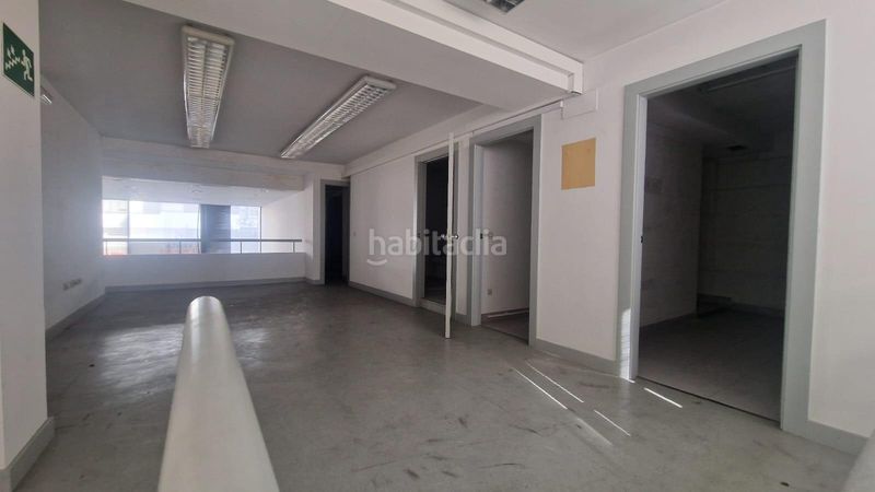 Foto 1e25325f-7329-4628-9117-8c0239397aae. Locale commerciale in El Carbayedo - El Quirinal Avilés