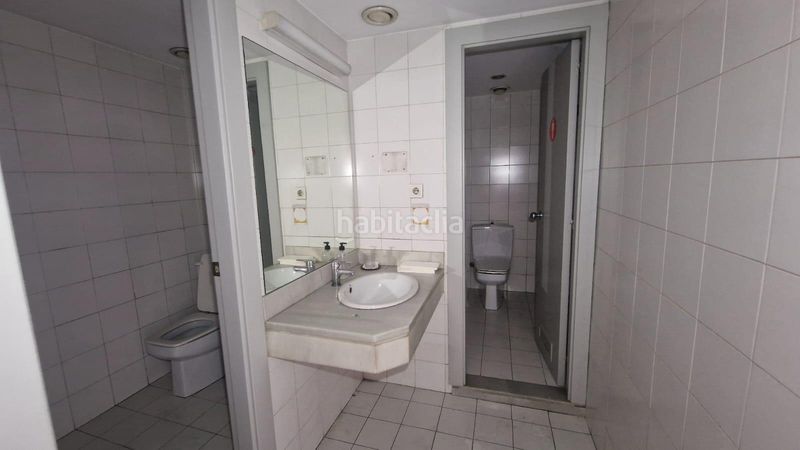 Foto abb6538b-8053-4288-81aa-e7a721fd1a45. Locale commerciale in El Carbayedo - El Quirinal Avilés