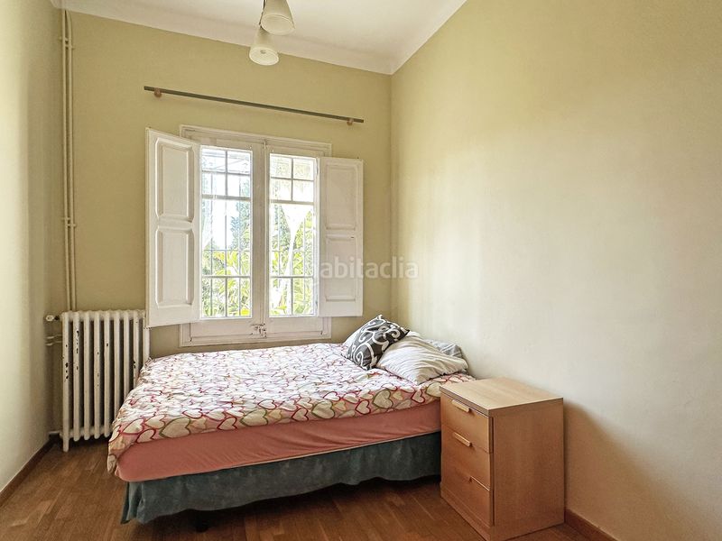 Foto ee19d0dd-b23f-4b64-a291-d5f18cdfe9dd. Casa amb aparcament a Vallcarca - Penitents Barcelona