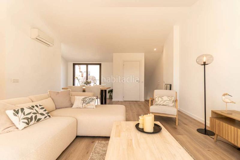 Foto 02f67c56-701b-4b47-a135-bde2f202084d. Zweistöckige wohnung 157m<sup>2</sup> in carrer de migdia 35 in Centre Sabadell