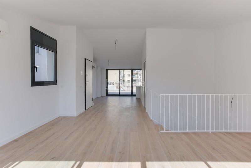 Foto dd762875-284c-43c7-a95d-3ff9fc4a6d69. Àtic 136m<sup>2</sup> a carretera de prats de lluçanès 158 a Creu Alta Sabadell