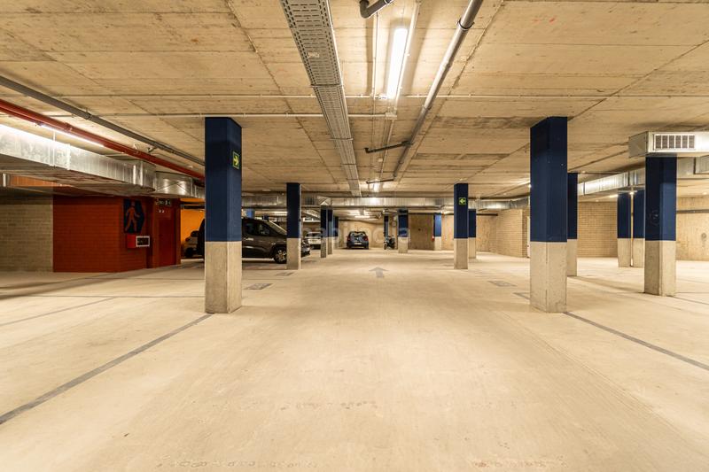 Foto b5ab6d17-a2ff-4fbb-bde7-cb45b916cc16. Location parking voiture dans carrer gran de La Sagrera 32 dans Barcelona