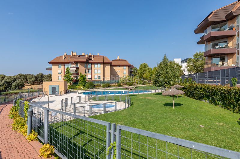 Foto b4ac7955-b965-4994-a7a3-66c275e3cff4. Miete etagenwohnung mit heizung parking pool in Valdepastores-Las Encinas Boadilla del Monte