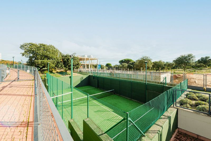 Foto 44d0af6b-1705-49f7-94aa-97de6ac2e5e1. Miete etagenwohnung mit heizung pool in Valdepastores-Las Encinas Boadilla del Monte