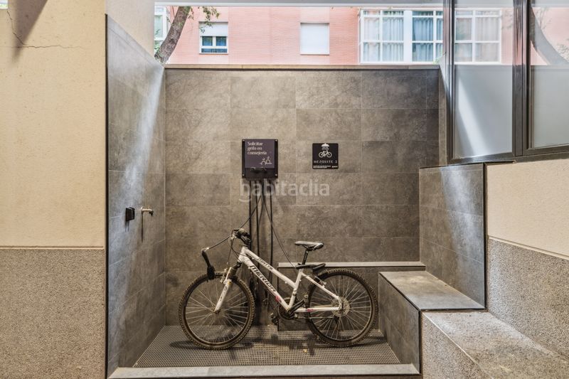 Foto cfb5dbc5-df76-40e6-8613-45b98e1016a0. Rent flat with heating parking pool in Delicias Madrid