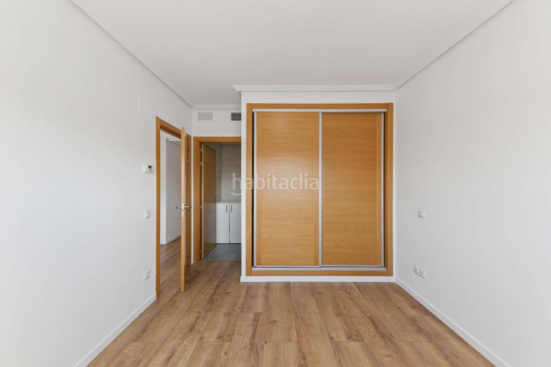 Foto 366ff41f-ab0b-4f65-a9ec-bc6079b5adf4. Rent flat with heating parking pool in Delicias Madrid