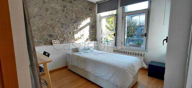 Foto b2dfdd99-fb18-43ef-801f-6f1f2d50f992. Duplex con riscaldamento in Nord Oest - Can Noguera Garriga (La)