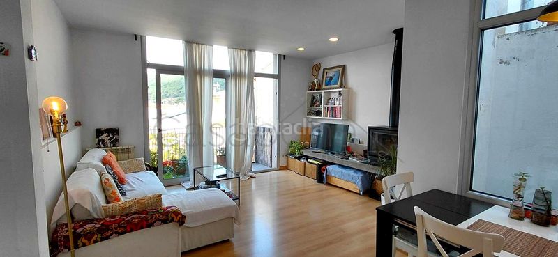 Foto f804ae43-a6cb-40d4-a781-9b5ec419a75e. Duplex con riscaldamento in Nord Oest - Can Noguera Garriga (La)