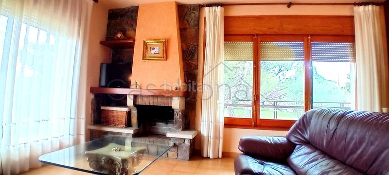 Foto 0cb3e8c9-ac18-46fa-8c28-33e39def1c0e. Casa amb calefacció aparcament a Gurb