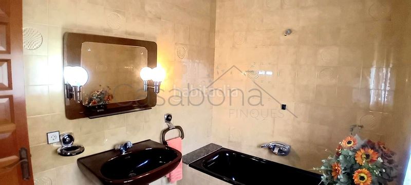 Foto 6223dc50-859a-4cdd-90e1-c3d8164852d6. Casa amb calefacció aparcament a Gurb