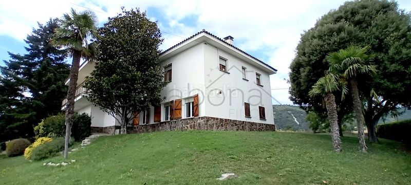 Foto bff17d6c-cfa9-4236-9ee2-bd3e8cafbc01. Casa amb calefacció aparcament a Gurb