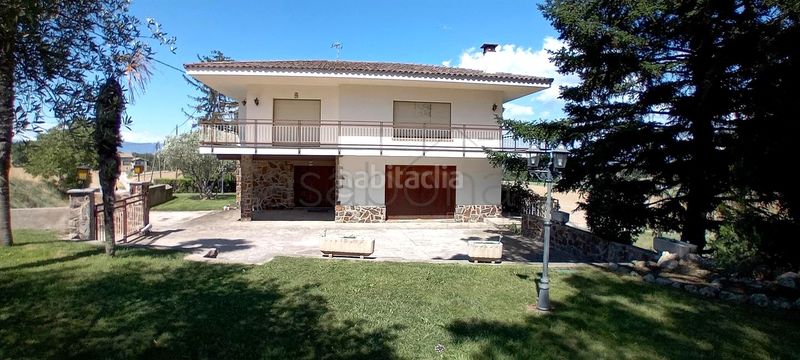 Foto cc6044d0-ae61-42b4-bfbf-79c699d41490. Casa amb calefacció aparcament a Gurb