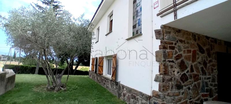 Foto d91087c8-2bbb-4f53-a0f7-04975fd2f779. Casa amb calefacció aparcament a Gurb