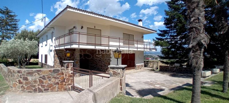 Foto f7ff6811-9ab5-4c63-9243-3912d57fdd17. Casa amb calefacció aparcament a Gurb