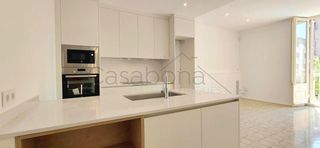 Pis a Centelles. Centelles. piso con encanto en plaza mayor