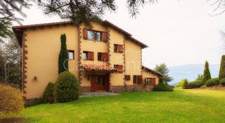 Bauernhof in Sant Joan de les Abadesses. Vallfogona del ripollés. excelente chalet de montaña de alto sta