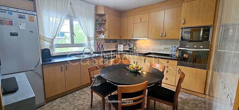 Foto 4eb5b56e-1b07-4717-9508-0b0264c77694. Casa a Nord Vic
