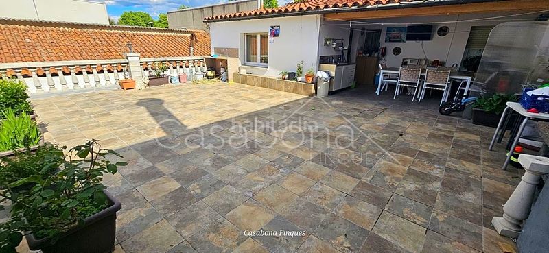 Foto b7b4a183-2d30-40c6-8dd8-5c490e39ffb0. Casa a Nord Vic