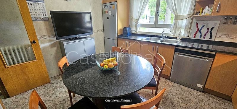Foto c8c5fd73-ab40-40ac-b57d-51ec838e0adf. Casa a Nord Vic
