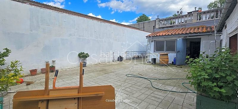 Foto f7729167-bd35-4d1f-8017-2bcb293b4e3b. Casa a Nord Vic