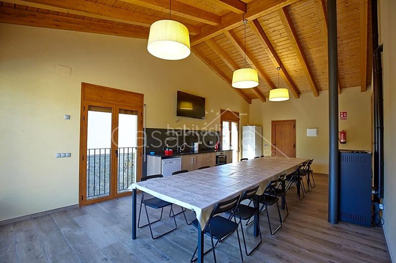 Foto d923076f-d8e8-4e89-861f-192f83687281. Casa amb calefacció piscina a Santa Maria de Corcó