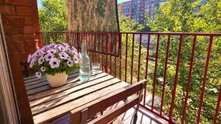 Pis  Gran via de les corts catalanes. Piso en gran via, reformado, 88 m2, amplio sal�n comedor, terraz