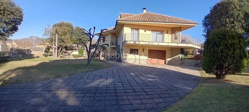 Foto 60b035dc-6620-481f-9da8-c2fa639a2c0c. Casa amb calefacció a Sant Vicenç de Torelló