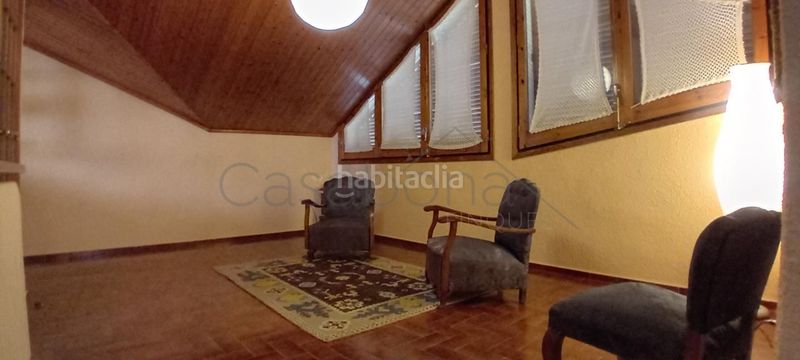 Foto 736d4822-6e0f-48c3-bb07-1429e6a81c03. Casa amb calefacció a Sant Vicenç de Torelló