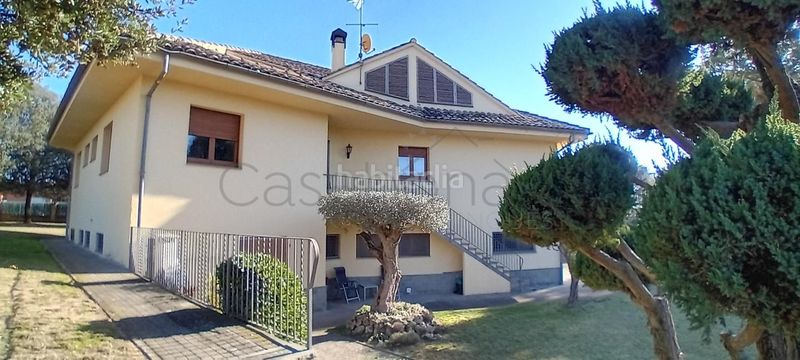 Foto 9a884c10-f23d-4e3c-8d52-11efdb29b6d4. Casa amb calefacció a Sant Vicenç de Torelló