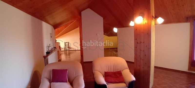 Foto a04f90e6-d2cf-49b6-ad30-6de4424a2a06. Casa amb calefacció a Sant Vicenç de Torelló
