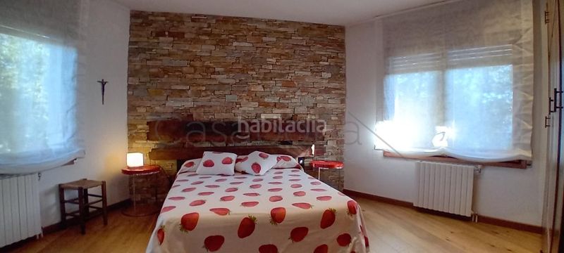 Foto d7fe4efe-a1ac-4cd0-9b3a-d6fecc24d4e3. Casa amb calefacció a Sant Vicenç de Torelló