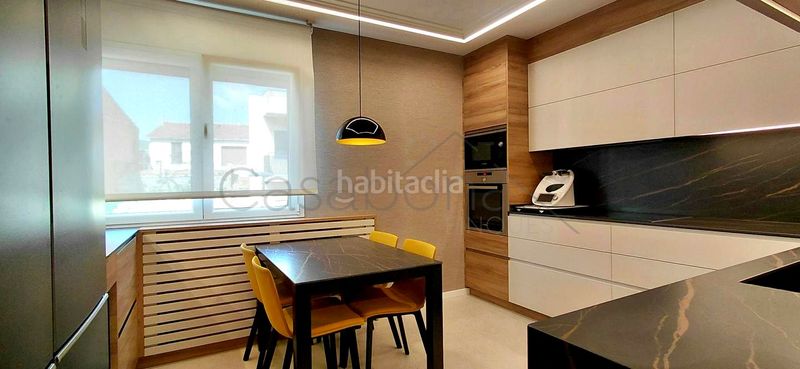 Foto 1edb680e-b8cb-45b3-b46d-d8c9e42444ce. Casa amb calefacció a Tona