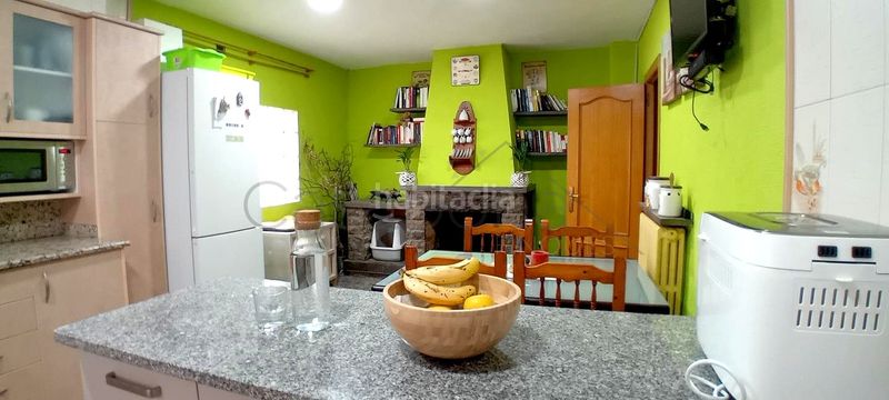 Foto 5674f18c-21f8-4bf0-b164-dc655d4b8f9e. Casa adossada amb calefacció a Tona