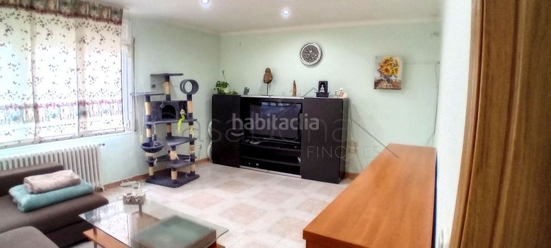 Foto 5ca83ccc-505b-4a27-97cb-c400eaa8fc41. Casa adossada amb calefacció a Tona