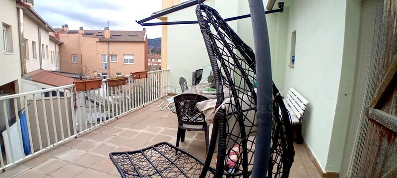 Foto aea3d628-45de-4759-9483-0aac8d1ddd5c. Casa adossada amb calefacció a Tona