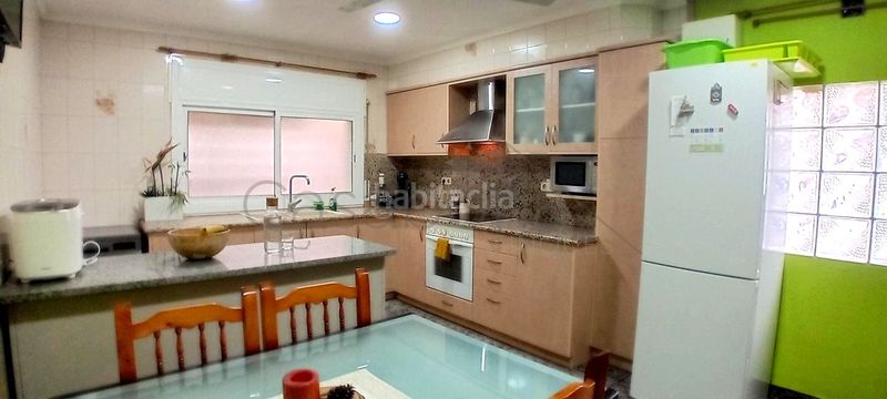 Foto f008d475-b0eb-4654-8edb-ad6c20a54427. Casa adossada amb calefacció a Tona