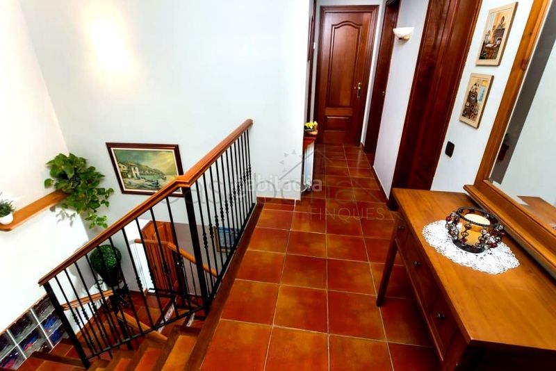 Foto 563a8116-6665-4774-aa49-d3e2b54f520b. Casa amb piscina a Olost