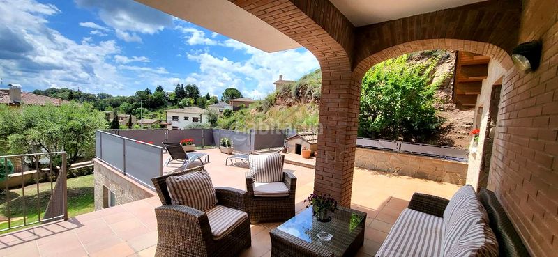 Foto a55e33b5-2219-4bfd-baa0-af888e43cad7. Casa amb piscina a Olost