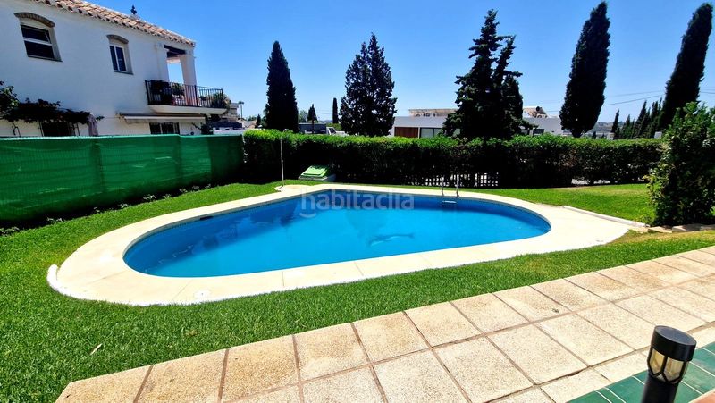 Foto c9da7acf-da3d-4694-850b-8175df6a8082. Casa a schiera con camino piscina in Mijas golf Mijas