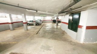 Aparcament cotxe  Calle asturias. Gran parking a la venta en ?tercera ?l�nea ?de ?playa con ?puert