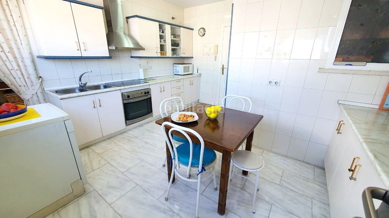 Foto a6f487da-ebed-4b39-8474-211913538015. Àtic amb aparcament piscina a Centro ciudad Fuengirola