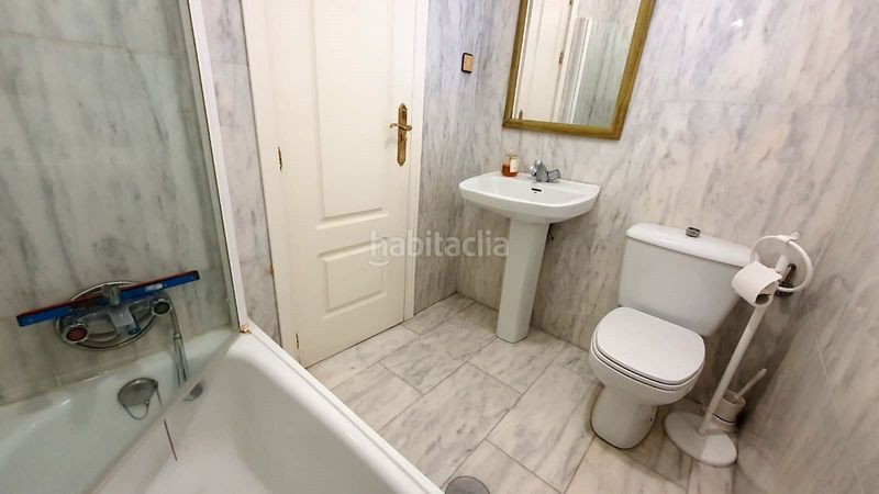 Foto ec466214-8fb0-4c3d-aebe-176e7228d781. Àtic amb aparcament piscina a Centro ciudad Fuengirola